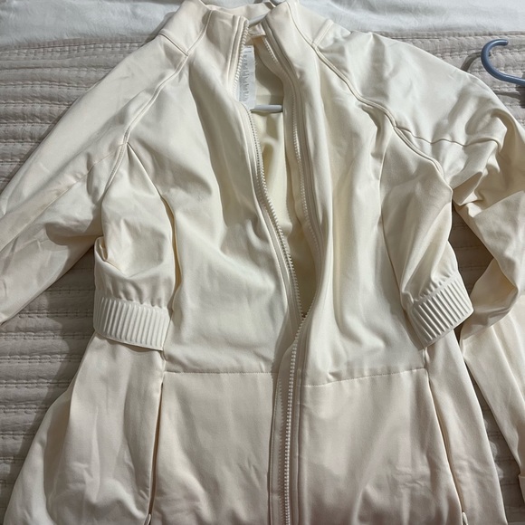 FABLETICS Trinity Performance Jacket - Picture 3 of 4